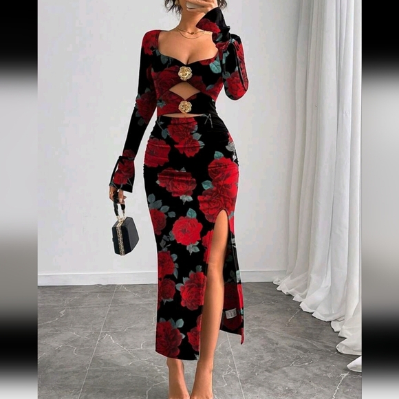 Women's Elegant Hollow-Out Floral Heart-Shaped Collar Fitted Bodycon Slit Romant - Picture 1 of 5